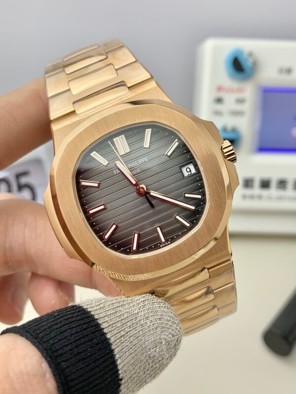 best replica luxury Patek Philippe watches Men’s high quality imitation Nautilus 1079160132 - Image 2