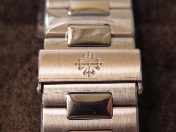 best replica luxury Patek Philippe watches Men's high quality imitation Nautilus 1079248309 - Image 8
